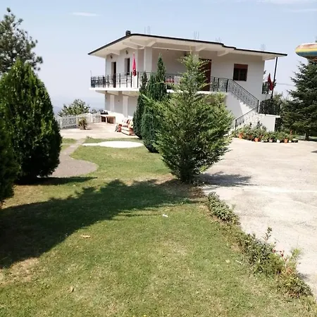 Bujtinat Peci Elbasan